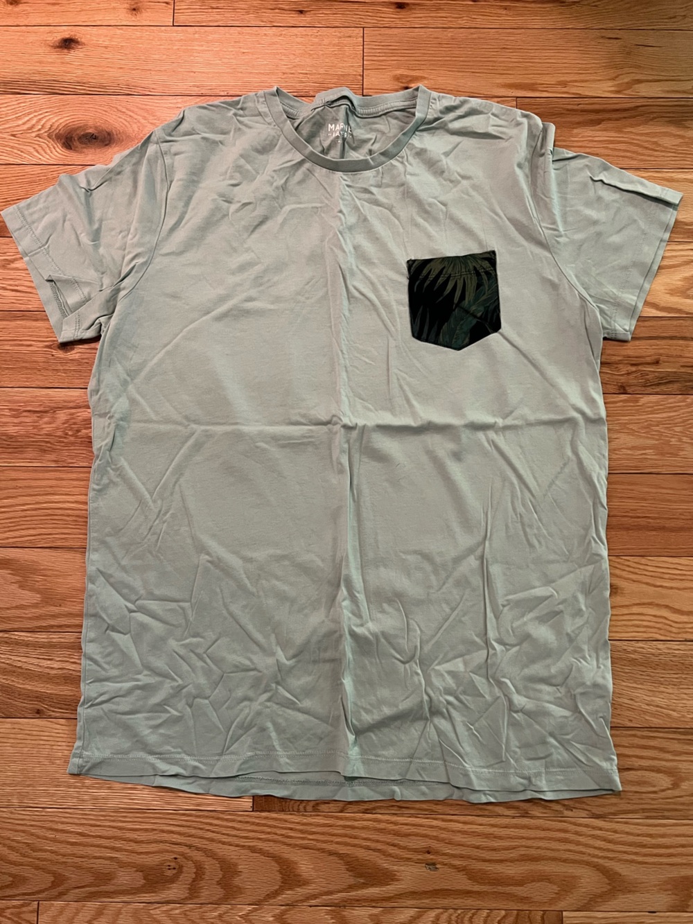 Marine Layer Pocket Tee Size M/L